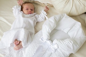 Как правильно выбрать все для новорожденных и крещения
